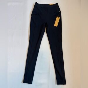 NWT Avalanche Outdoor Supply Co High Waisted Black Ankle Leggings XS